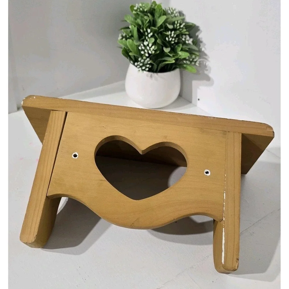 Vintage Wooden Wall Shelf Heart Cutout‎ Cottagecore Plate Holder 12
